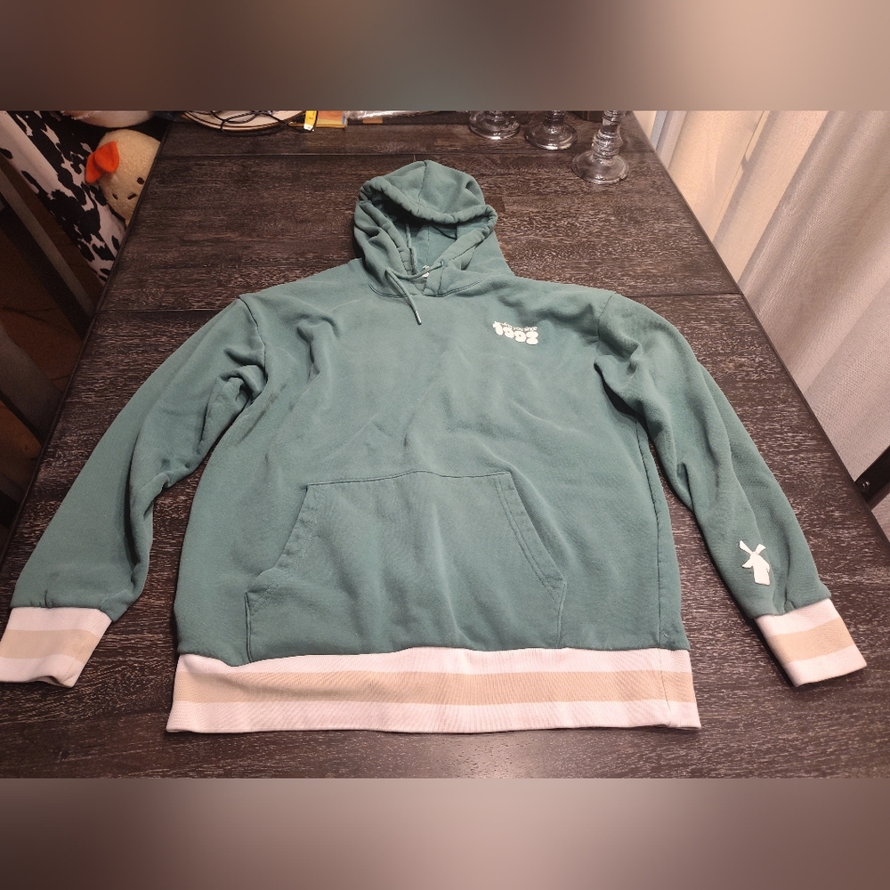 Dutch Bros Hoodie Mens Med Green "Dutch Days Ahead" Coffee Pullover Puff Print